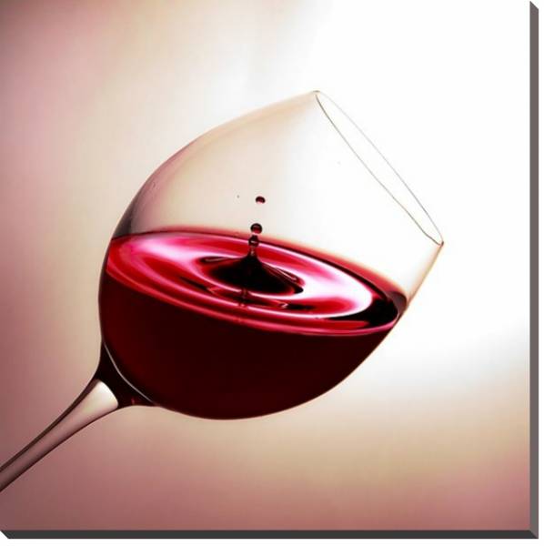 Постер Капля красного вина в бокале с типом исполнения На холсте без рамы