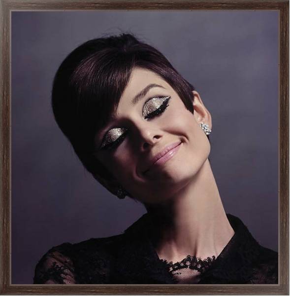 Постер Хепберн Одри 196 с типом исполнения На холсте в раме в багетной раме 221-02