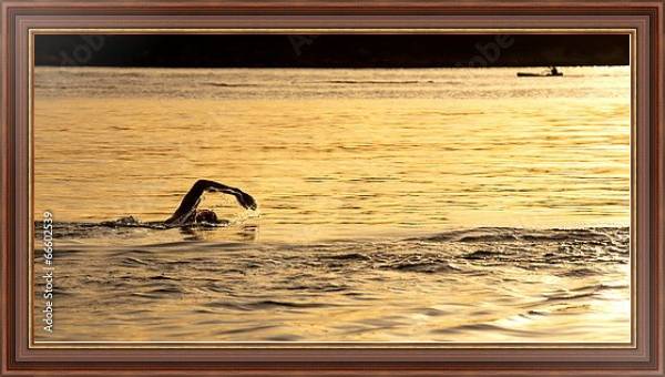 Постер Плавание в океане на закате, Сидней с типом исполнения На холсте в раме в багетной раме 35-M719P-83