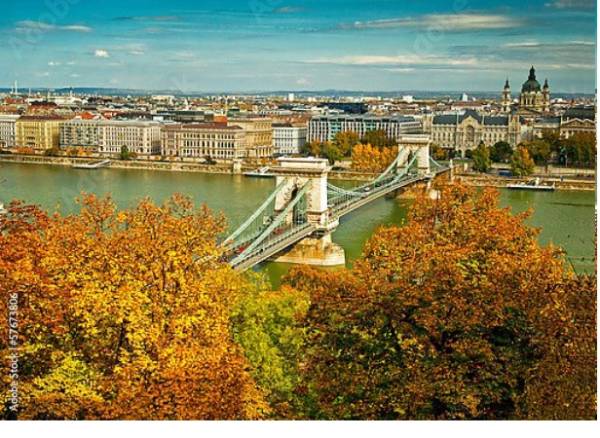 Постер Венгрия. Будапешт осенью с типом исполнения На холсте без рамы