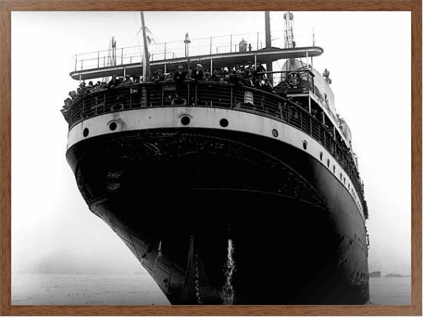 Постер Титаник с типом исполнения На холсте в раме в багетной раме 1727.4310