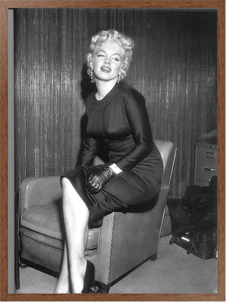 Постер Monroe, Marilyn 26 с типом исполнения На холсте в раме в багетной раме 1727.4310
