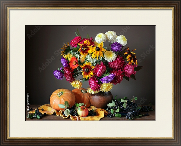 Постер Осенний натюрморт с цветами и фруктами. с типом исполнения Под стеклом в багетной раме 1.023.036