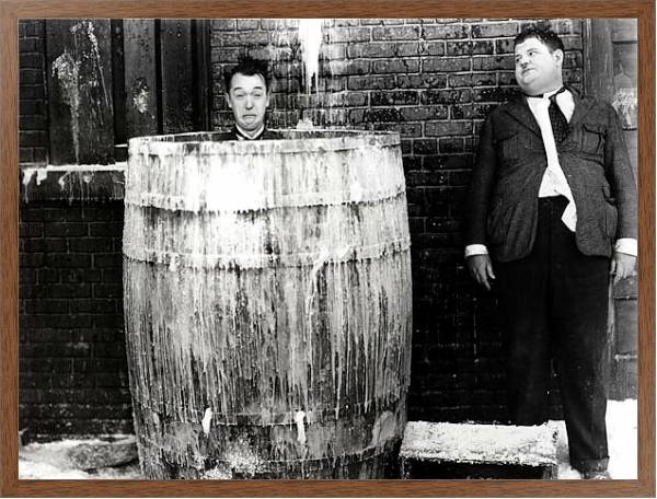 Постер Laurel & Hardy (Below Zero) с типом исполнения На холсте в раме в багетной раме 1727.4310