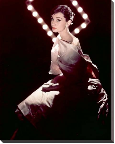 Постер Хепберн Одри 24 с типом исполнения На холсте без рамы