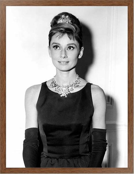 Постер Hepburn, Audrey (Breakfast At Tiffany's) 5 с типом исполнения На холсте в раме в багетной раме 1727.4310