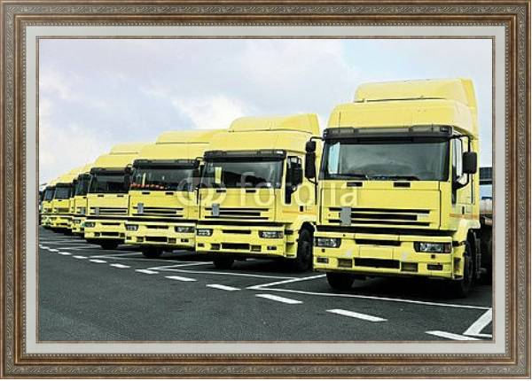 Постер Новые грузовики на стоянке с типом исполнения На холсте в раме в багетной раме 595.M52.330