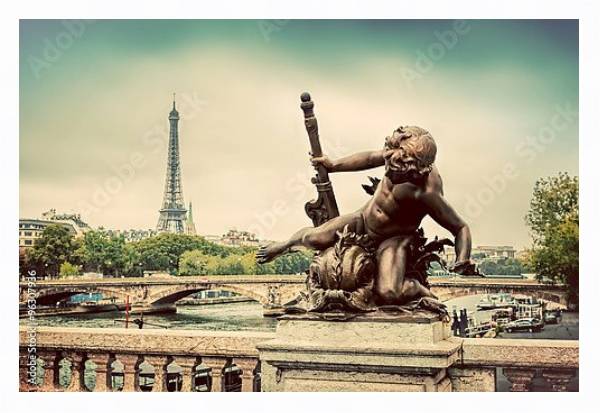 Постер Париж, Франция. Статуя на мосту через Сену с типом исполнения На холсте в раме в багетной раме 221-03