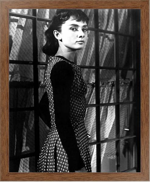 Постер Хепберн Одри 85 с типом исполнения На холсте в раме в багетной раме 1727.4310