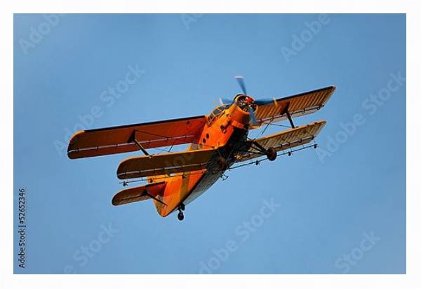 Постер Легкий самолет в небе с типом исполнения На холсте в раме в багетной раме 221-03