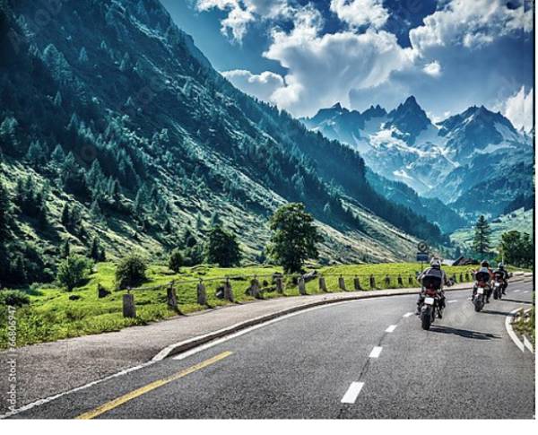 Постер Мотоциклисты на горной дороге с типом исполнения На холсте без рамы