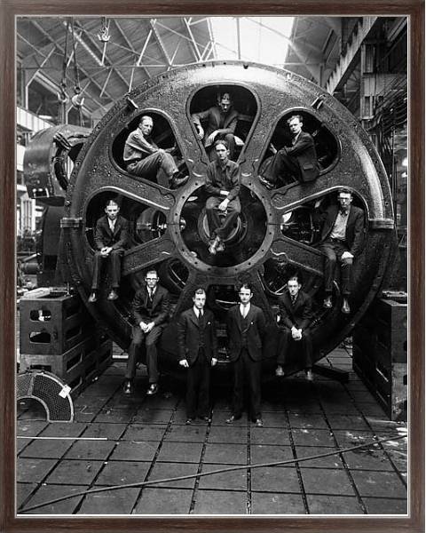 Постер История в черно-белых фото 593 с типом исполнения На холсте в раме в багетной раме 221-02
