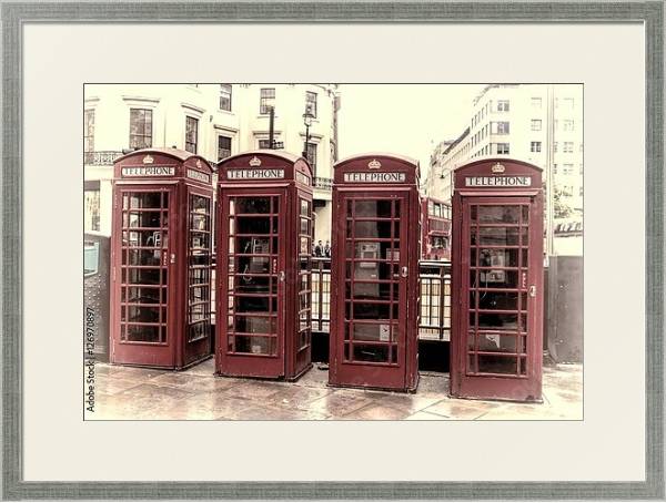 Постер Лондон, четыре красные телефонные будки, ретро фото с типом исполнения Под стеклом в багетной раме 1727.2510