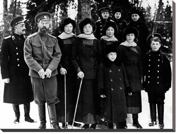 Постер Царская семья. Николай II с типом исполнения На холсте без рамы