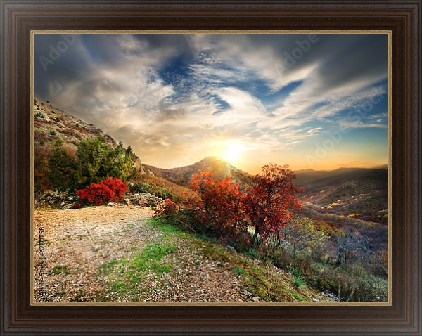 Постер Крым, осень в горах с типом исполнения На холсте в раме в багетной раме 595.M52.330