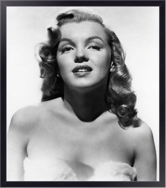Постер Monroe, Marilyn (Love Happy) 2 с типом исполнения На холсте в раме в багетной раме 221-01