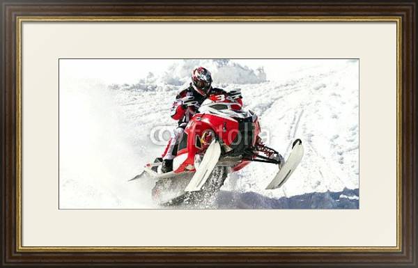 Постер Красный снегоход с типом исполнения Под стеклом в багетной раме 1.023.036