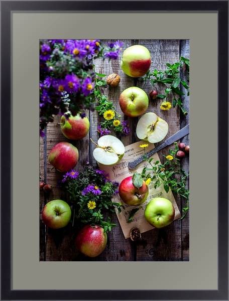 Постер Садовые яблочки, полевые цветы, орехи и ноты на столе с типом исполнения Под стеклом в багетной раме 221-01