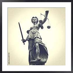 Постер Статуя богини правосудия