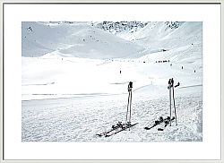 Постер Енацкая Мария Французские Альпы. Ожидающие лыжи