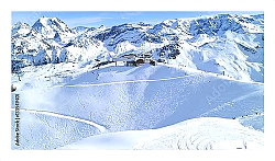 Постер Вид с альпийских вершин на склоны возле зимнего курорта Куршевель, Альпы, Франция