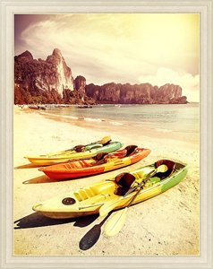 Постер в раме Байдарки на тропическом пляже