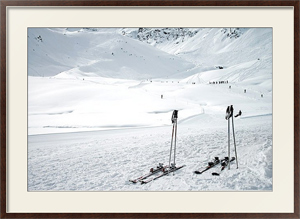 Постер под стеклом Французские Альпы. Ожидающие лыжи