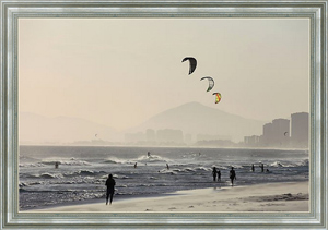 Постер Кайтсерфинг на пляже Бара-и-Жакарепагуа, Рио де Жанейро, Бразилия