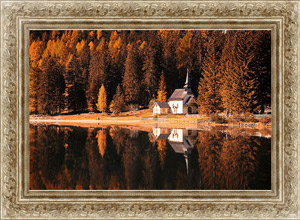 Картина в раме Италия. Озеро Брайес. Золотая Осень