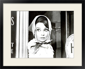 Постер Серия в рамах: Hepburn, Audrey (Charade)
