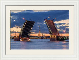 Постер Россия. Санкт-Петербург. Дворцовый мост. Белые ночи