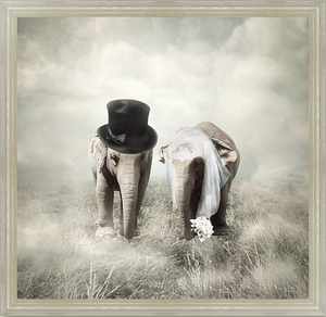 Постер Свадьба слонов в серебряной раме на холсте