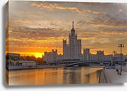 Постер Юрий Дегтярёв Москва. Рассвет на Котельнической.