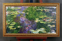 Картины разных стилей в деревянных рамах на холсте