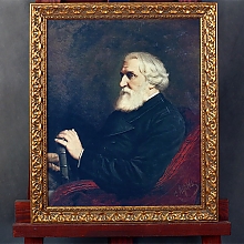 Два портерта в деревянных рамах на холсте