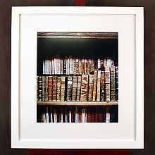 Серия постеров с интерьерами в багете из дерева