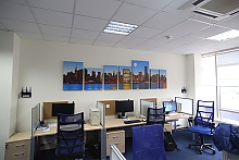 Оформление офиса модульными картинами с пейзажами