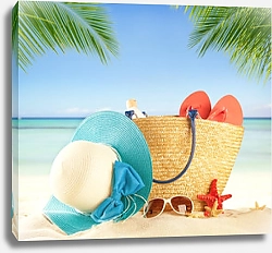 Постер Летние аксессуары на песчаном пляже