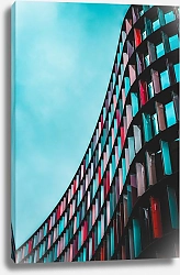 Постер Плавный изгиб современного красочного здания