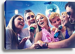 Постер Guys and girls singing at party