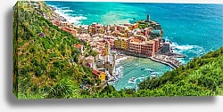 Постер Италия, Чинкве Терре. Панорамный вид с горы на Вернаццу