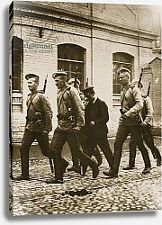 Постер A patrol hunting down suspects following the revolt at Viborg, on the outskirts of St. Petersburg