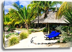 Постер Тропические праздники с шезлонгами и гамаком, остров Маврикий