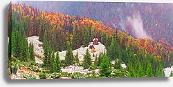 Постер Церквушка в осенних горах