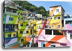 Постер Разноцветные здания Санта-Марта в Рио-де-Жанейро, Бразилия
