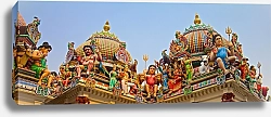 Постер Статуи индуистских богов на крыше храма