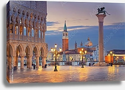 Постер Италия, Венеция. St. Mark's square in Venice during sunrise