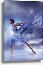Постер Красивая балерина танцует в синем длинном платье