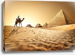 Постер Пирамиды в пустыне