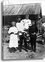 Постер Rasputin and his family at Pokrovskoe
